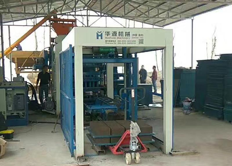 泉州磚機備受青睞 福建華源磚機解密購買高質量磚機方法